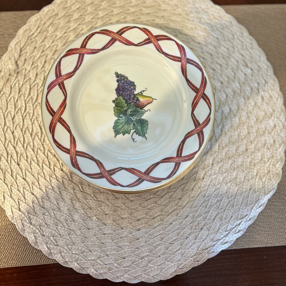 Holiday Harvest Salad Plate by Royal Limited, Japan, Set of 4, Holiday Table, - Picture 3 of 14